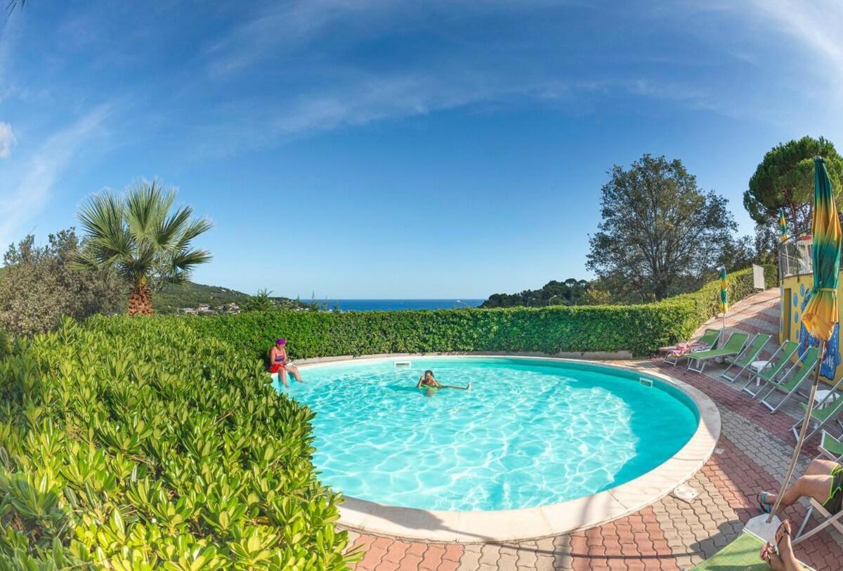 Villino Garden & Pool Hotel Andora Luaran gambar