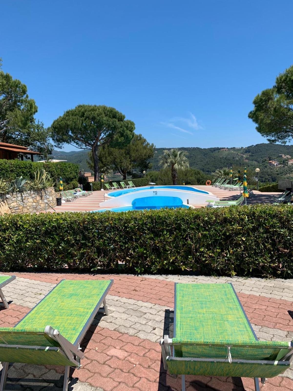 Villino Garden & Pool Hotel Andora Luaran gambar